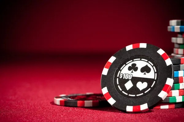 rf66 Lucky Twins betting interface on mobile phone showing prediction options and live dealer video feed